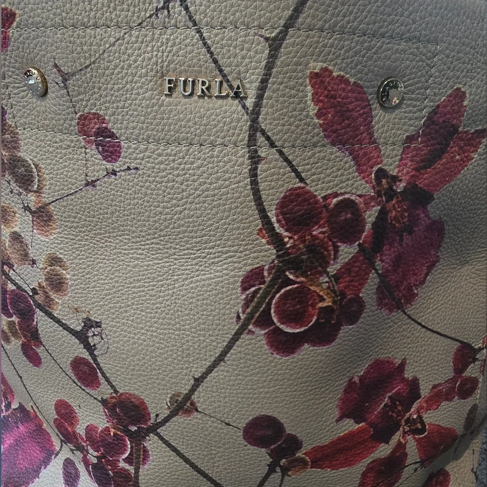 Furla Women's Musa Medium Tote with Floral Print - Picture 3 of 7